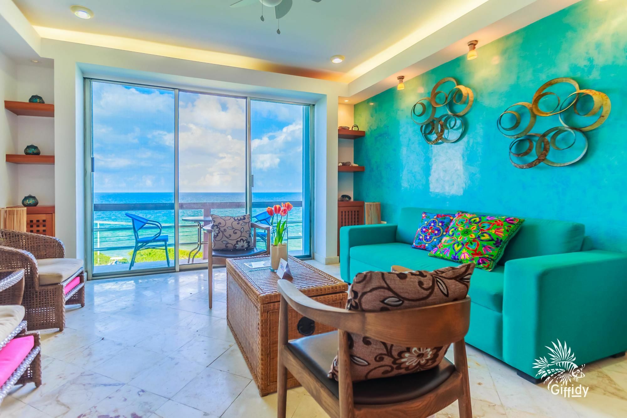Deep Blue - 301 Holiday home